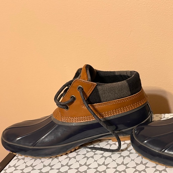 G.H. BASS & CO. Lace Up Duck Boots 8M - Picture 4 of 7